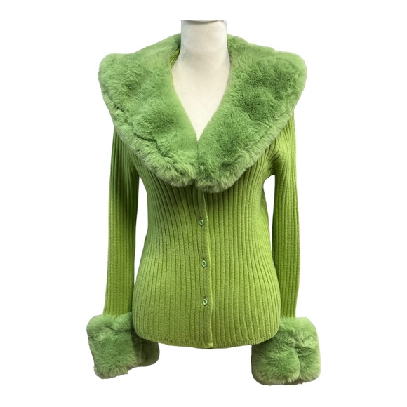 🎈SOLD HOUSE OF SUNNY Lime ribbed cardigan with faux fur cuffs and collar 4 - Picture 6 of 16